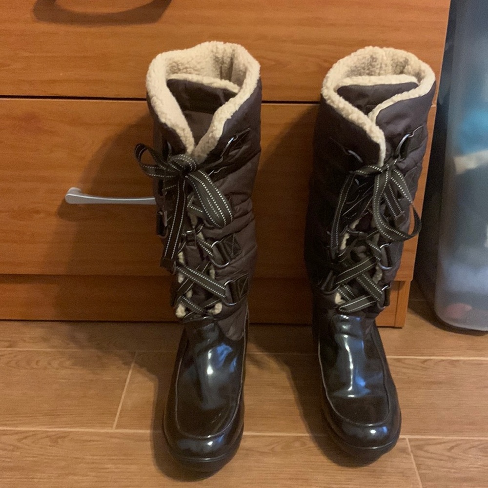 Sperry snow boots